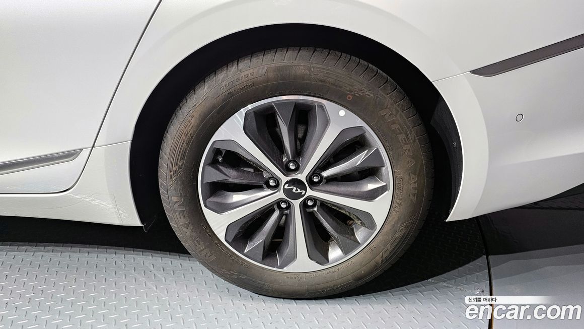 Kia K8 2023