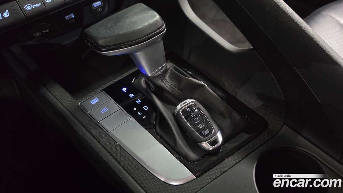 Hyundai AVANTE 2021