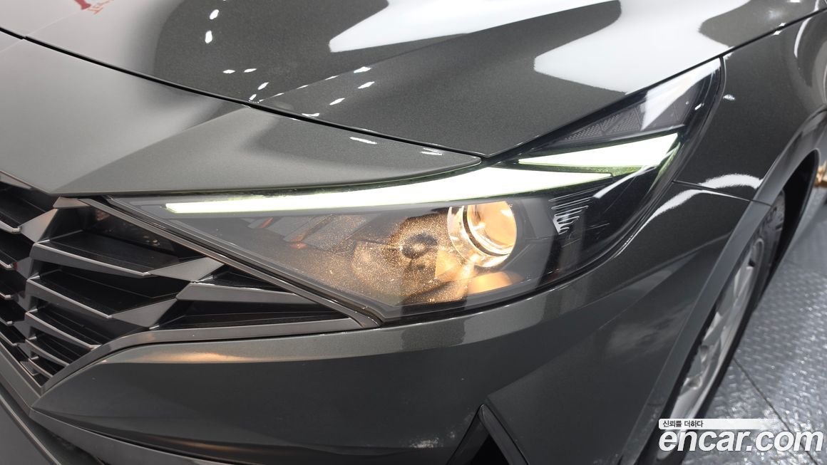 Hyundai AVANTE 2021