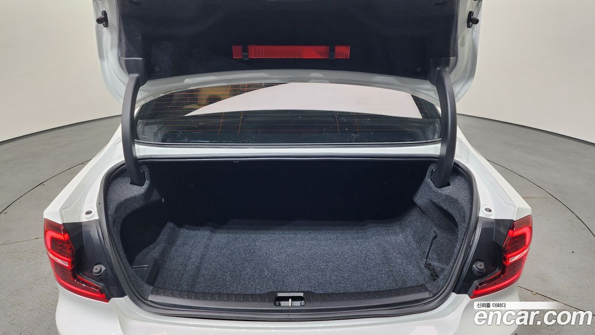 Volvo S60 2022