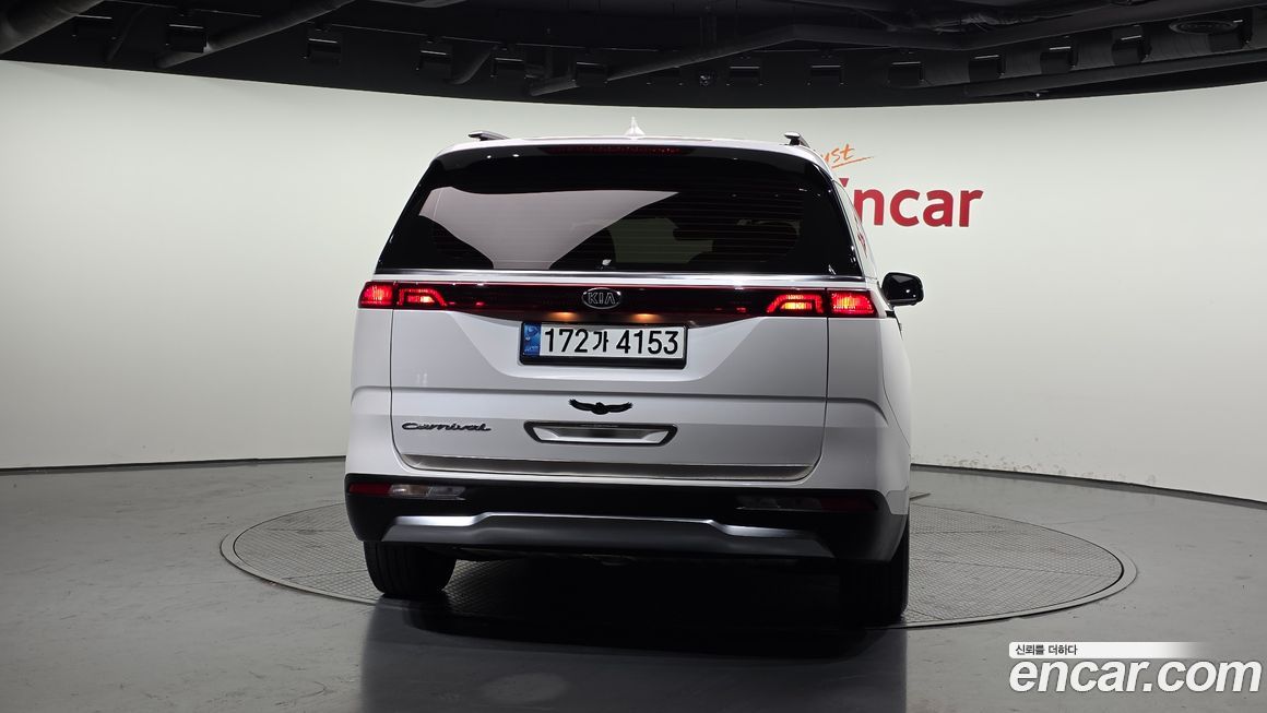 Kia Canival 2021