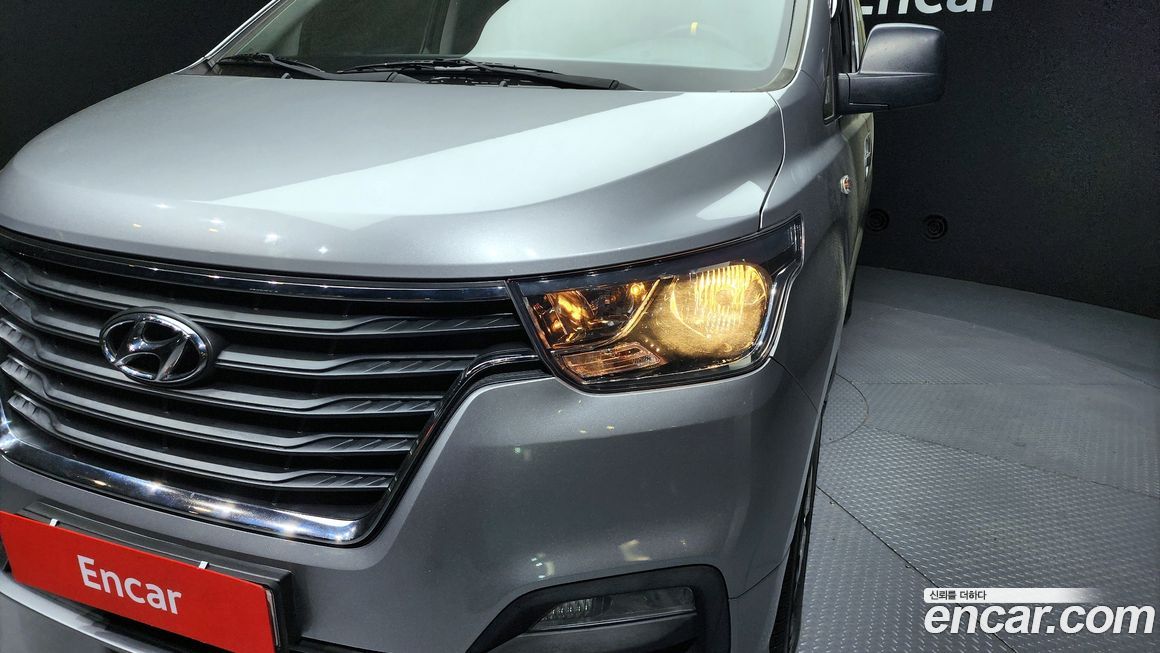 Hyundai Starex 2019