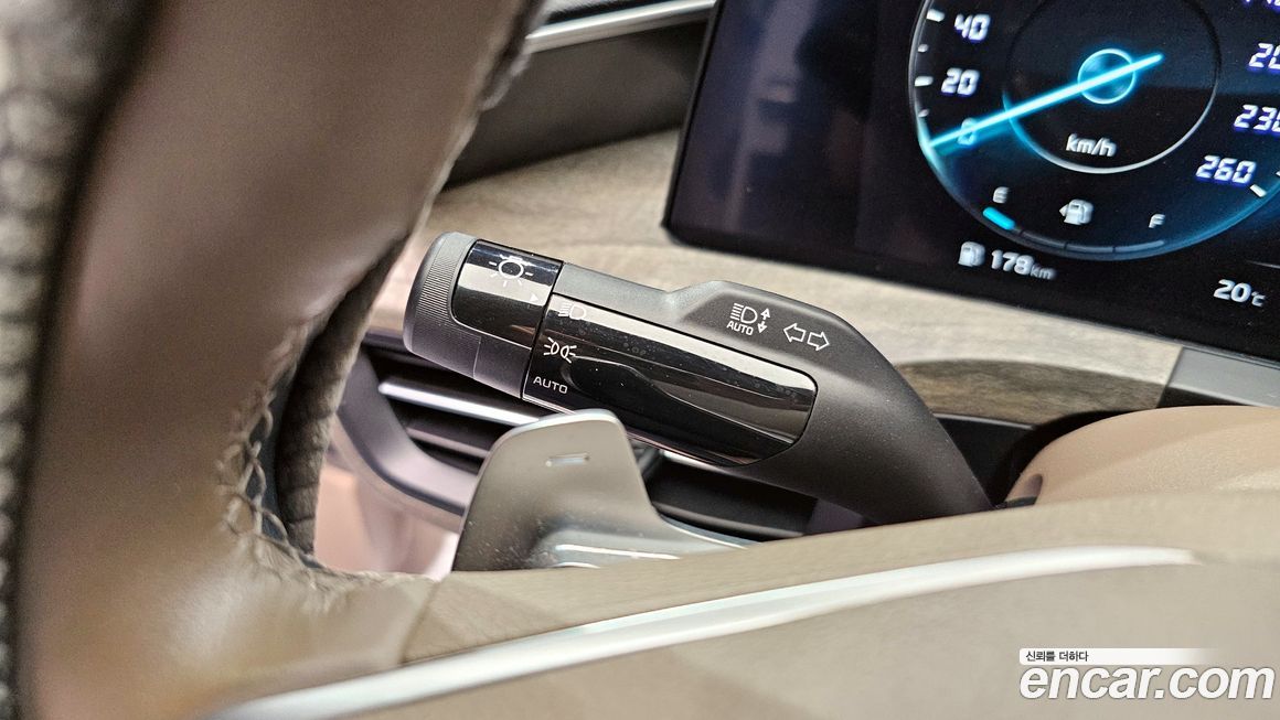 Kia K8 2023