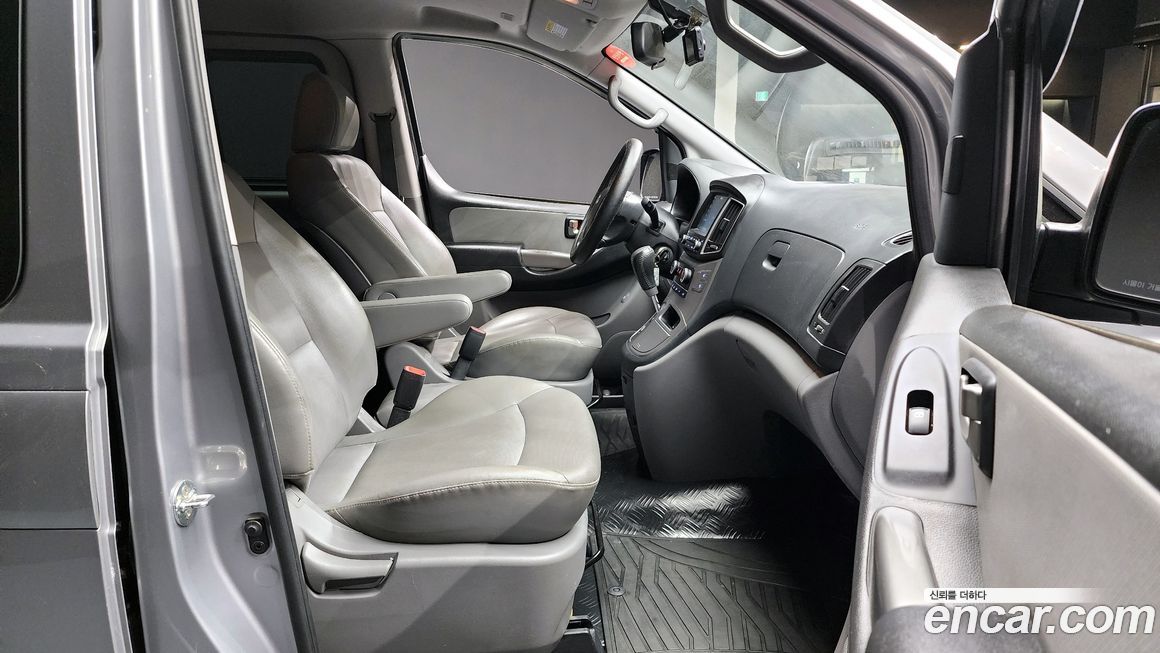 Hyundai Starex 2019