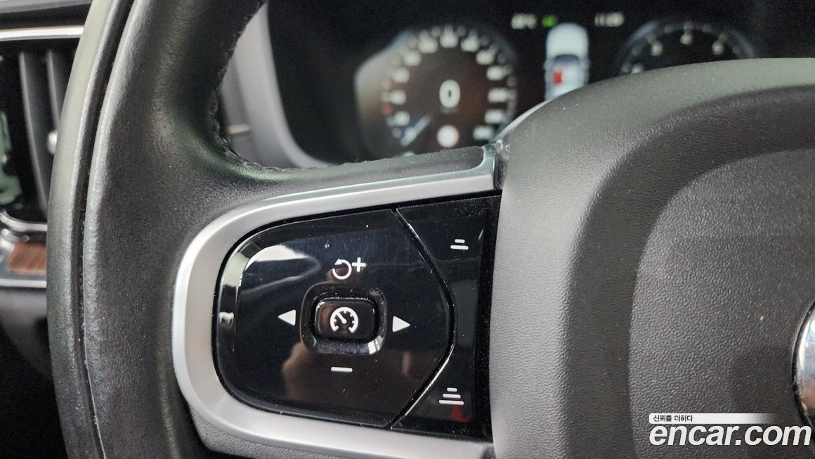 Volvo S60 2022