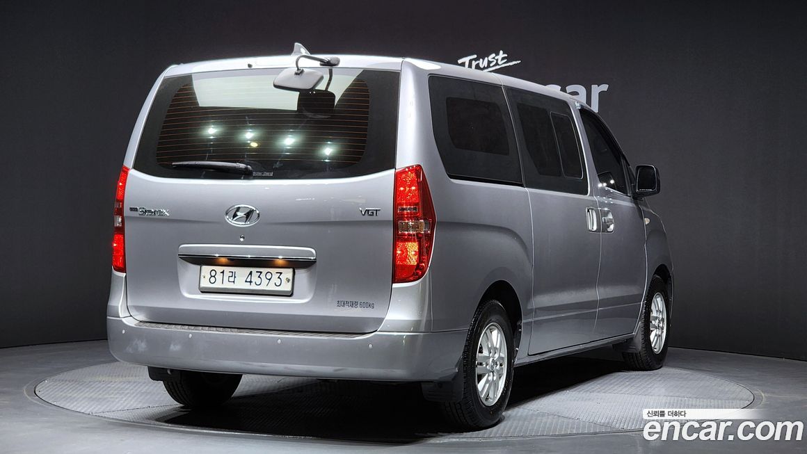 Hyundai Starex 2019