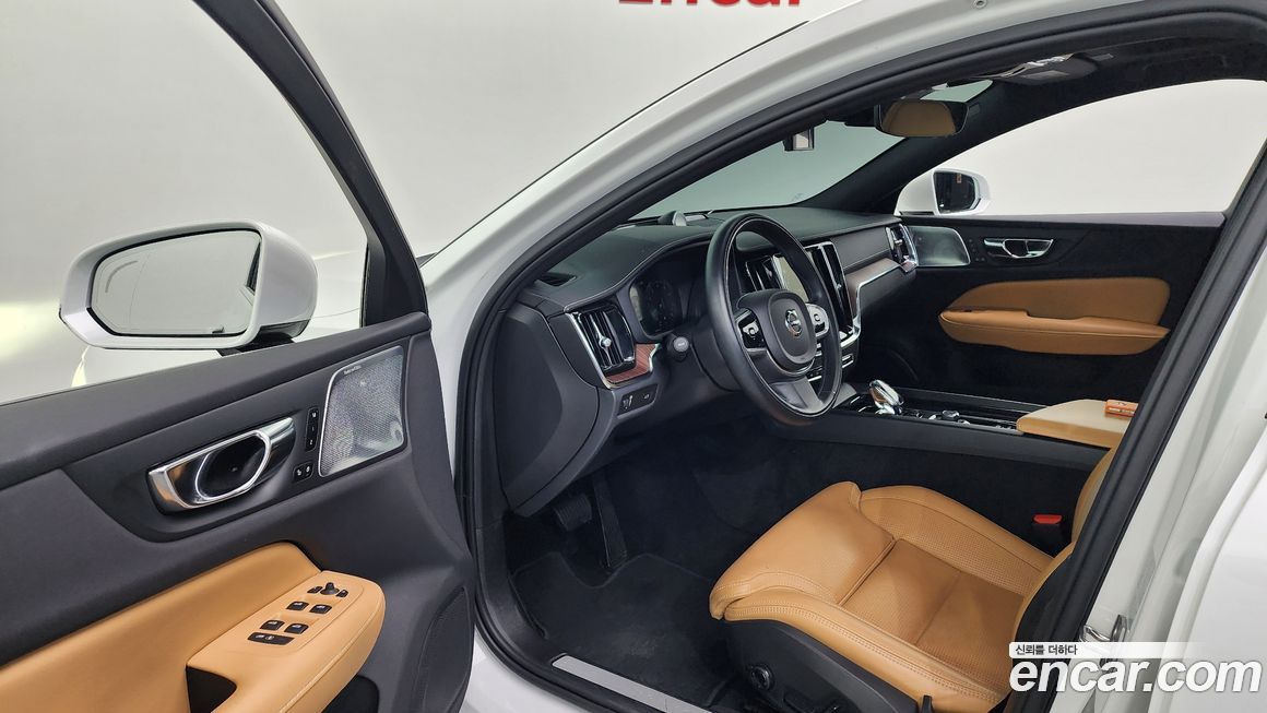 Volvo S60 2022