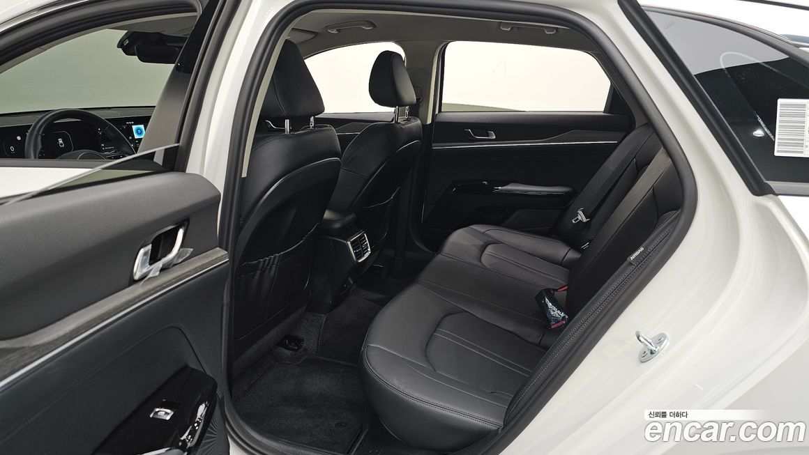 Kia K5 2025