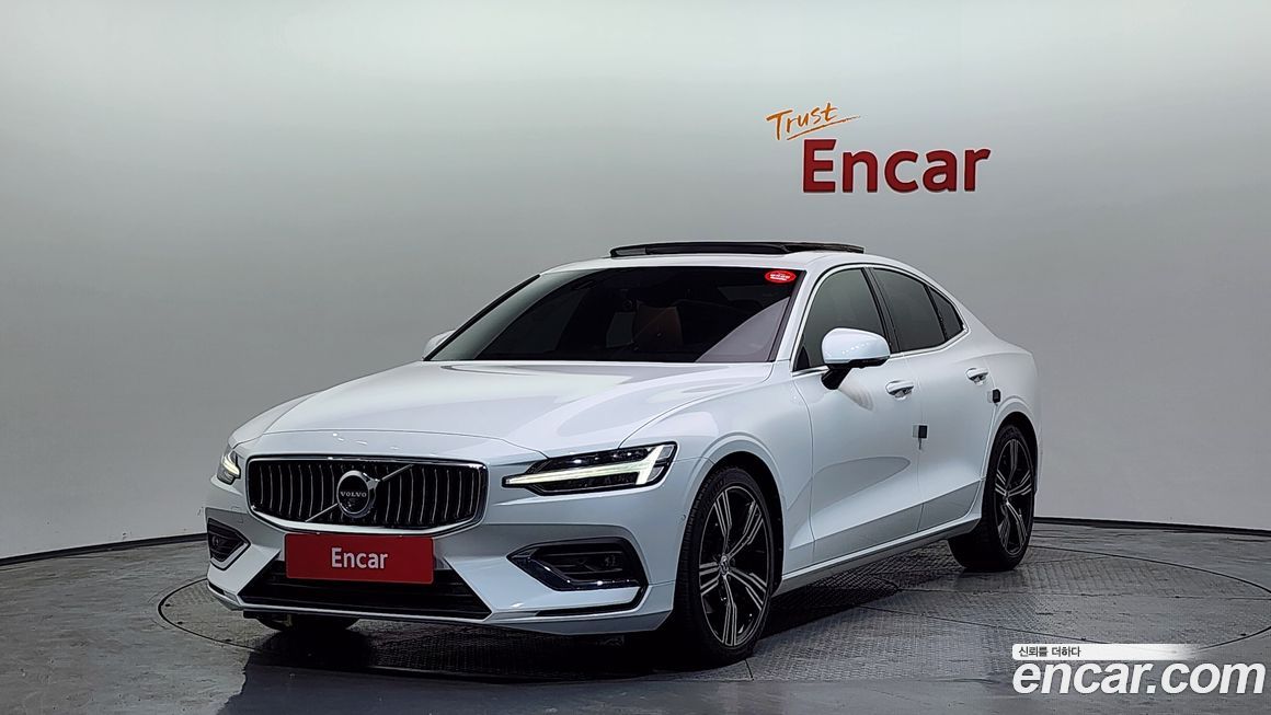 Volvo S60 2022