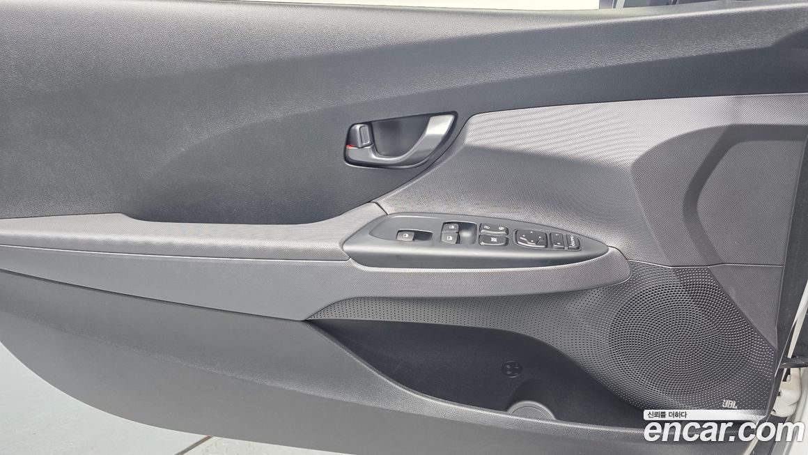 Hyundai Veloster 2019