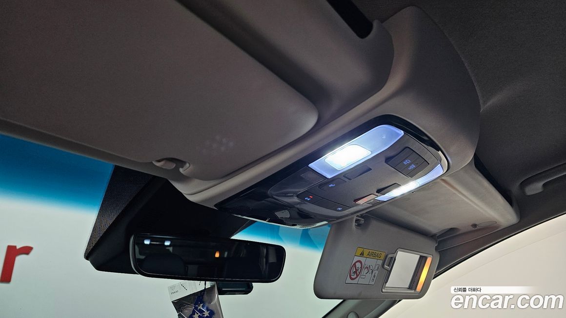 Hyundai Staria 2025
