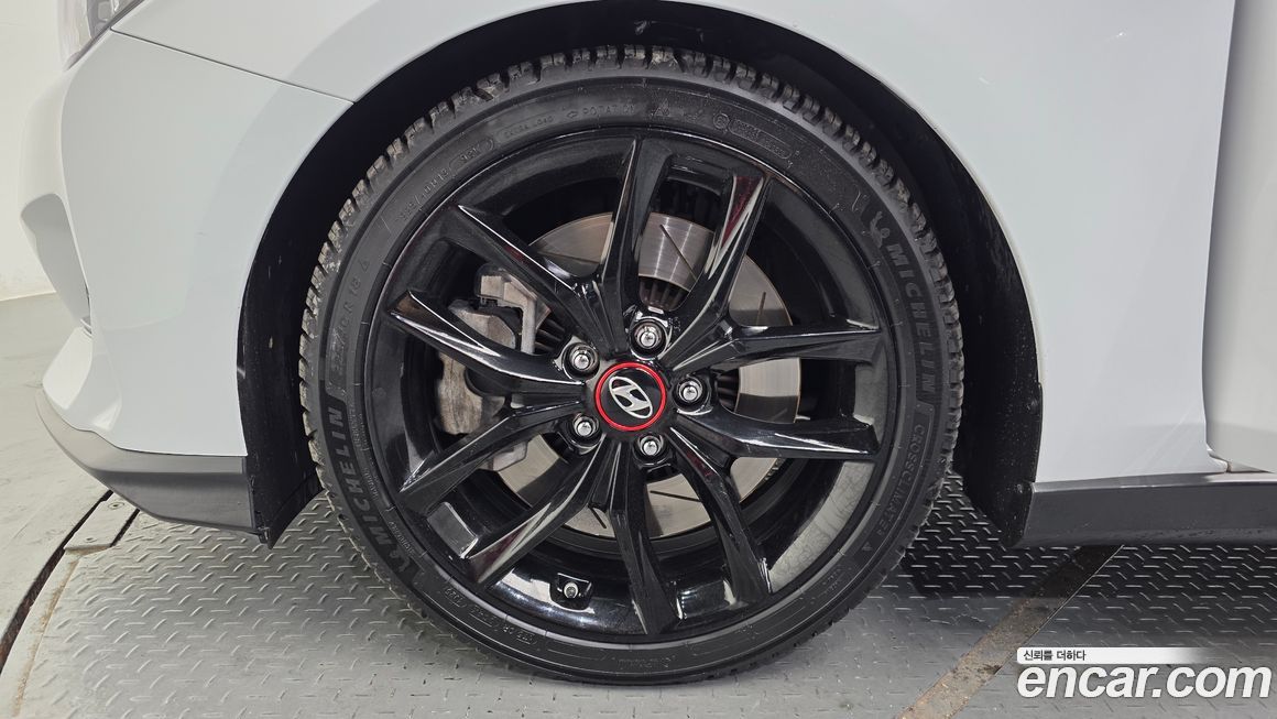 Hyundai Veloster 2019