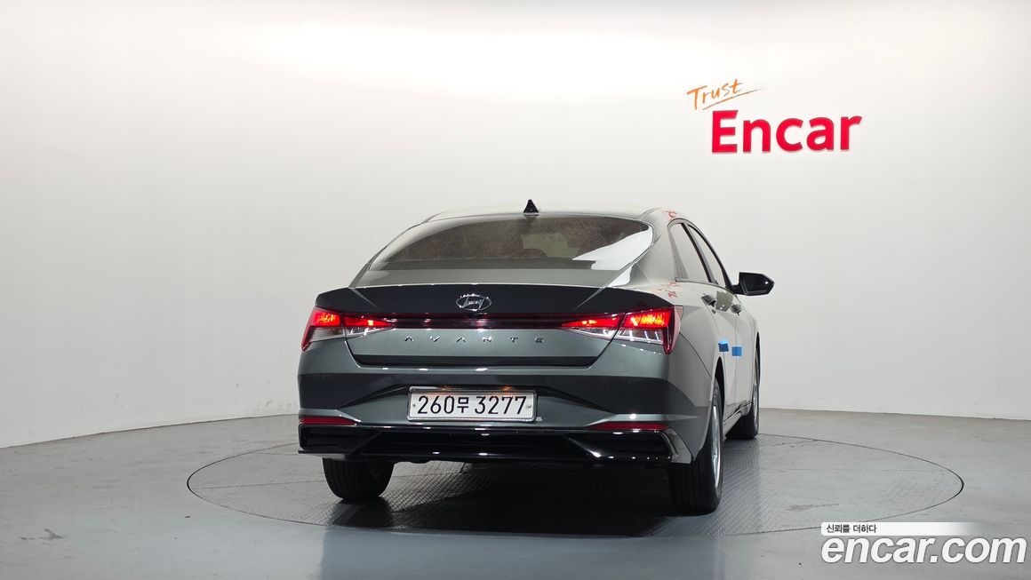 Hyundai AVANTE 2021