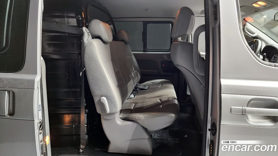 Hyundai Starex 2019