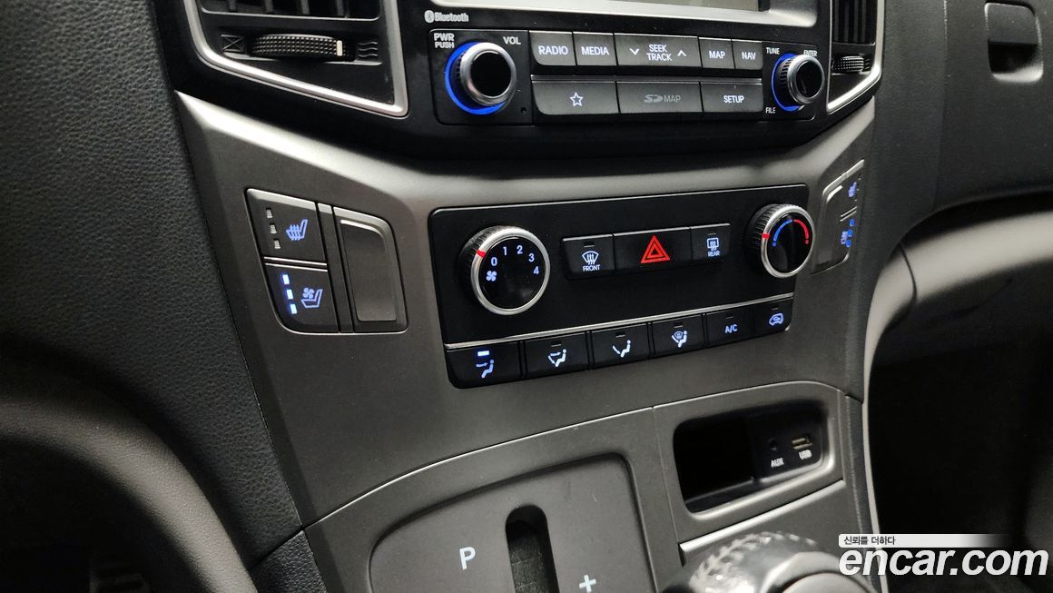 Hyundai Starex 2019