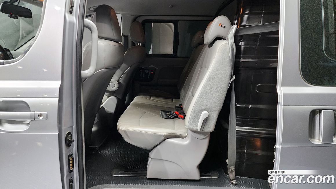 Hyundai Starex 2019