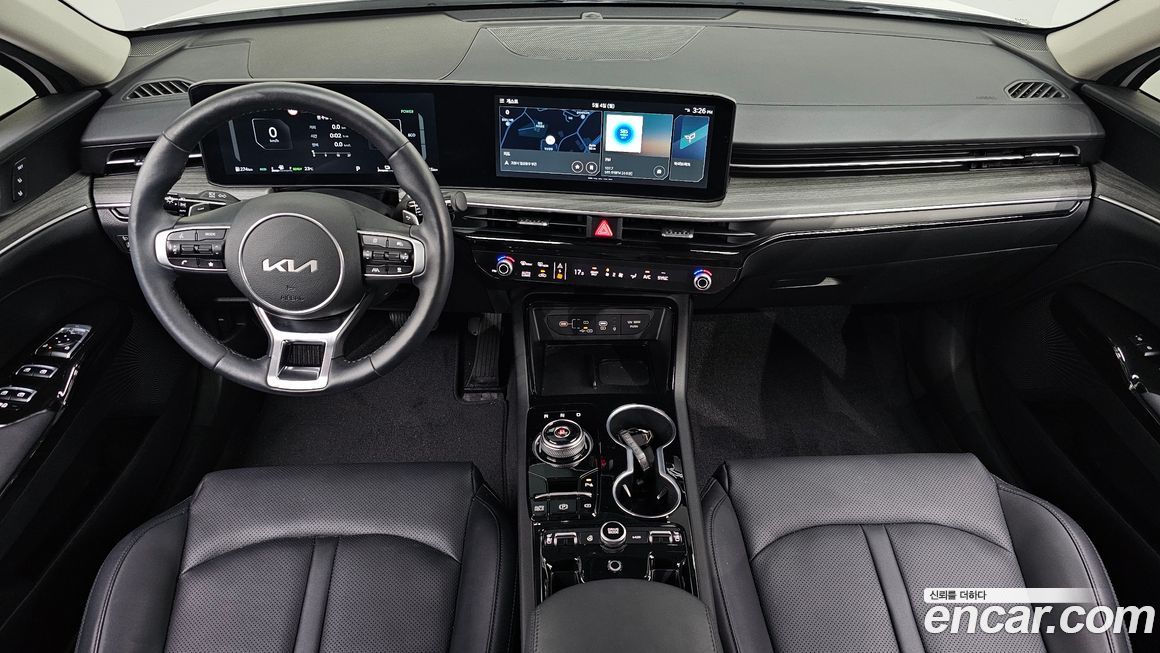 Kia K5 2025