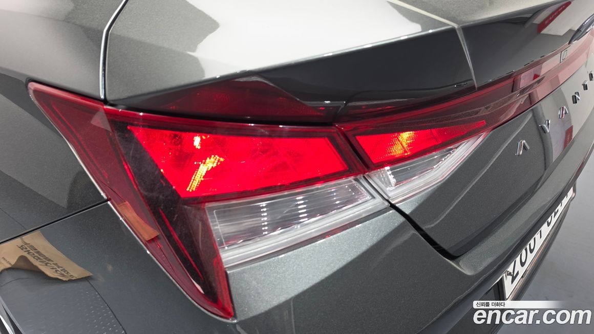 Hyundai AVANTE 2021
