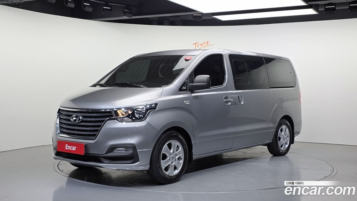 Hyundai Starex 2019