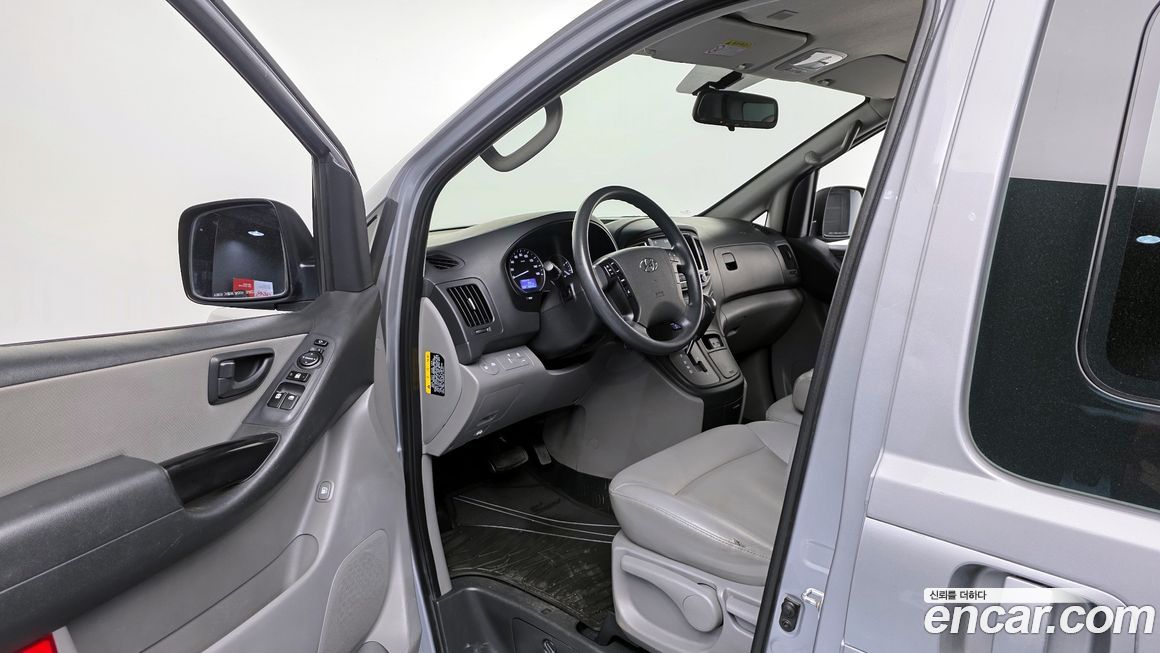 Hyundai Starex 2019