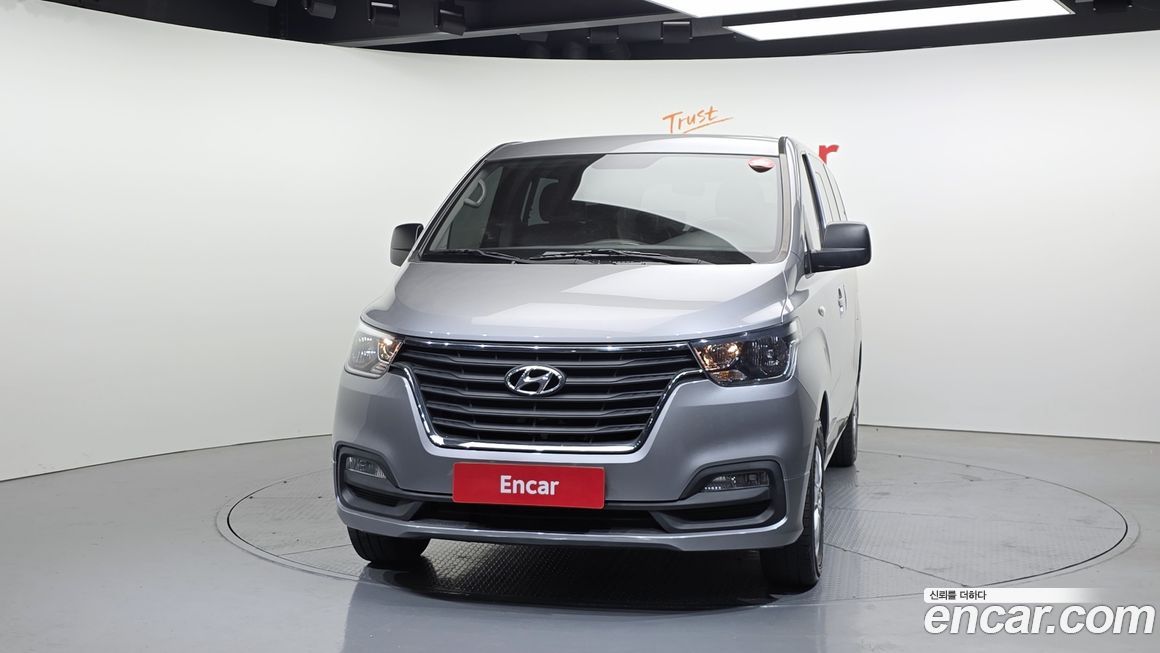 Hyundai Starex 2019