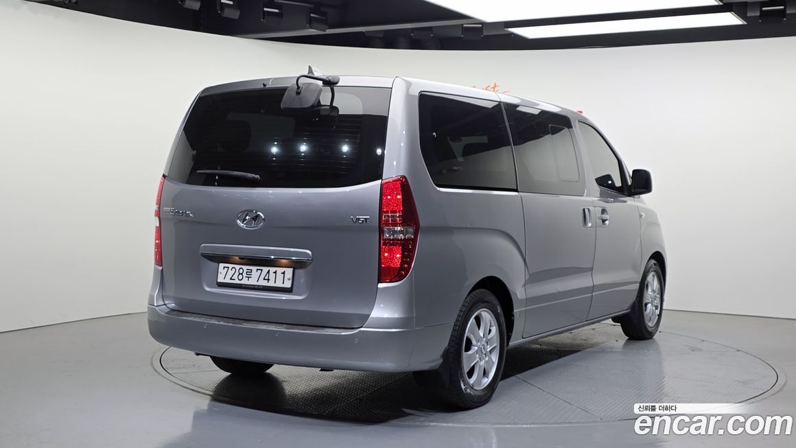 Hyundai Starex 2019