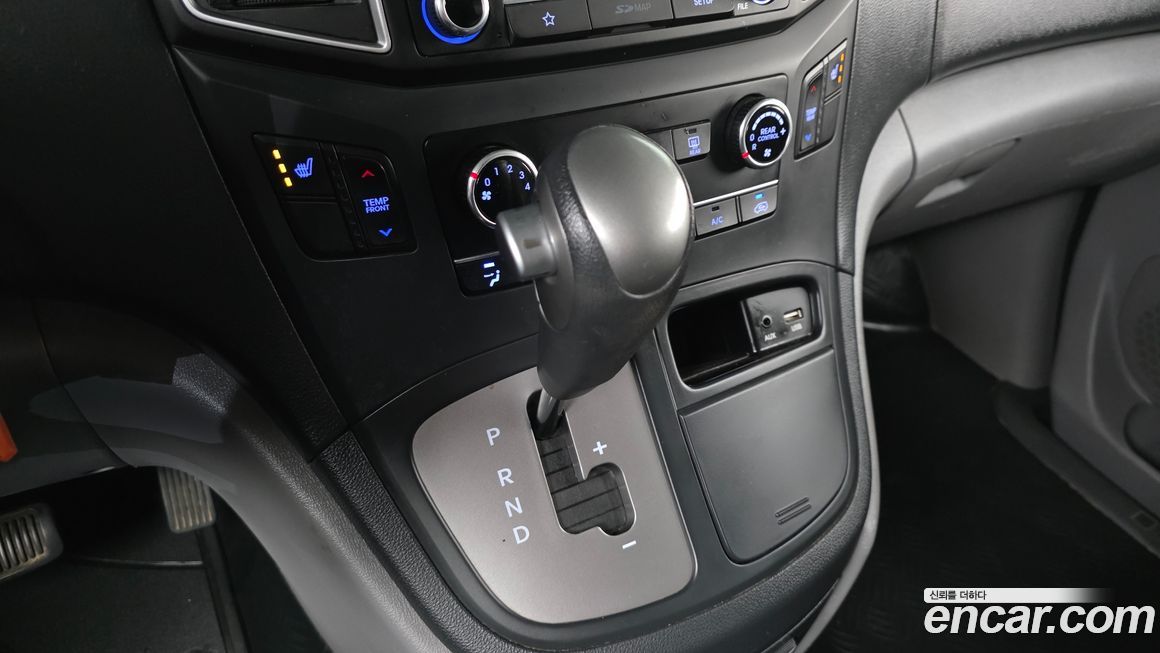 Hyundai Starex 2019