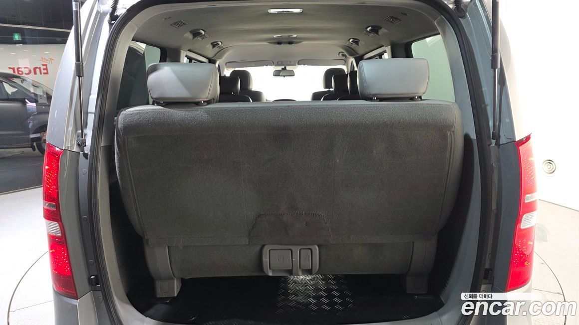 Hyundai Starex 2019