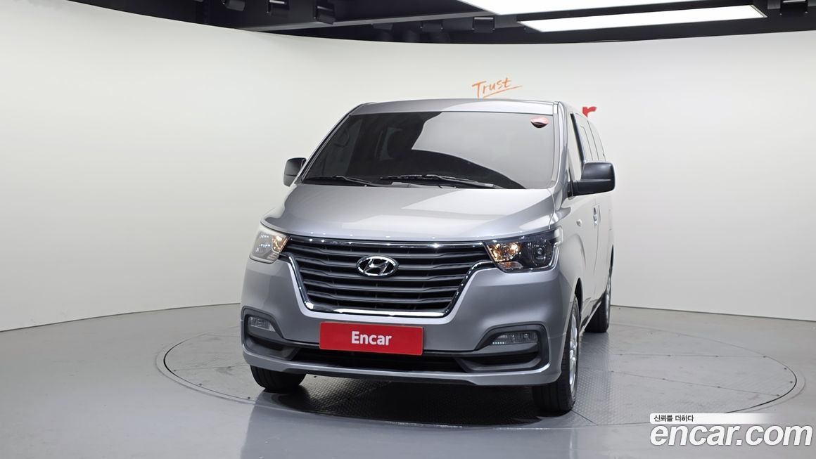 Hyundai Starex 2019