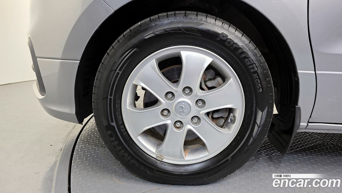 Hyundai Starex 2019