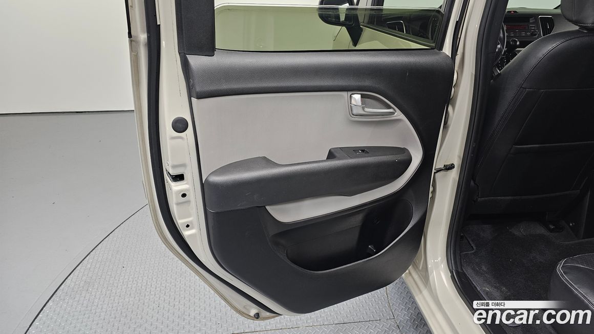 Kia RAY 2012
