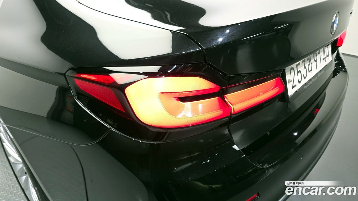 BMW 5-Series 2022