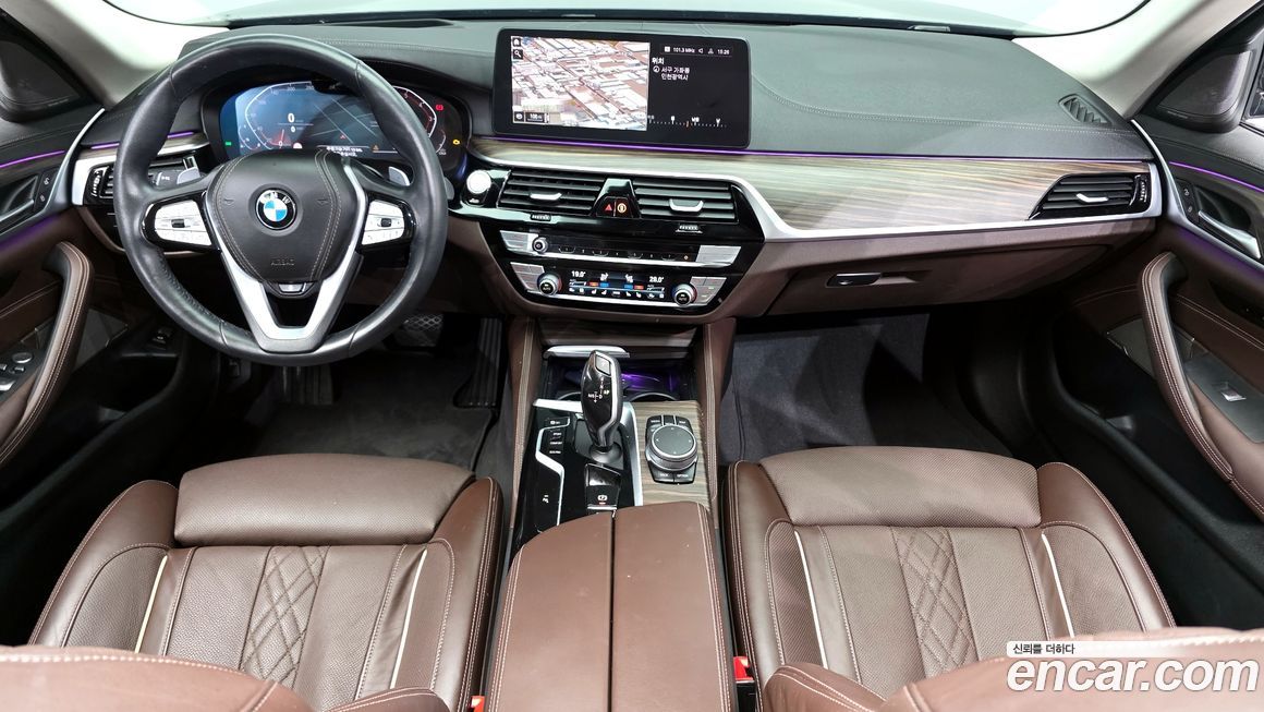BMW 5-Series 2022