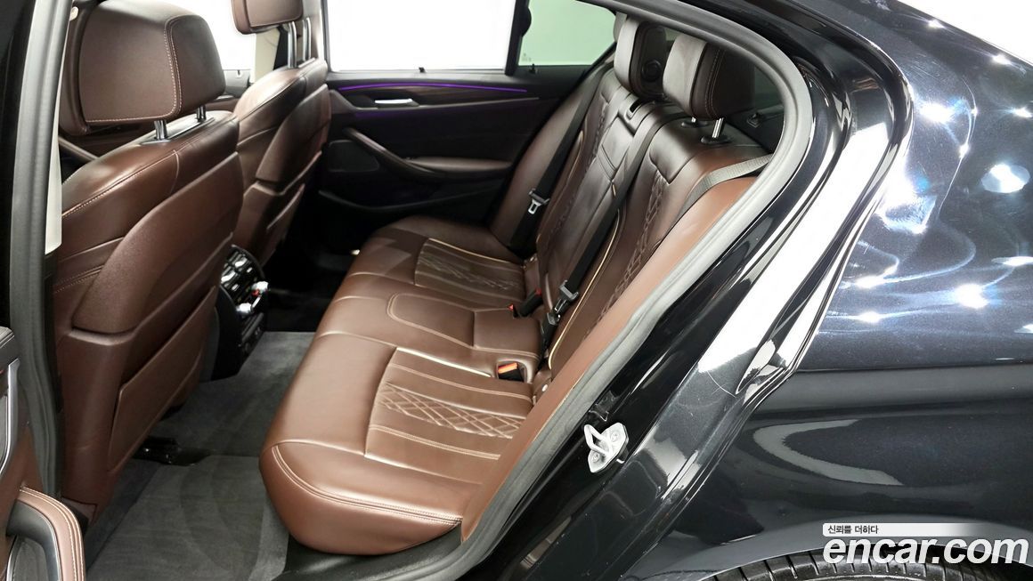 BMW 5-Series 2022