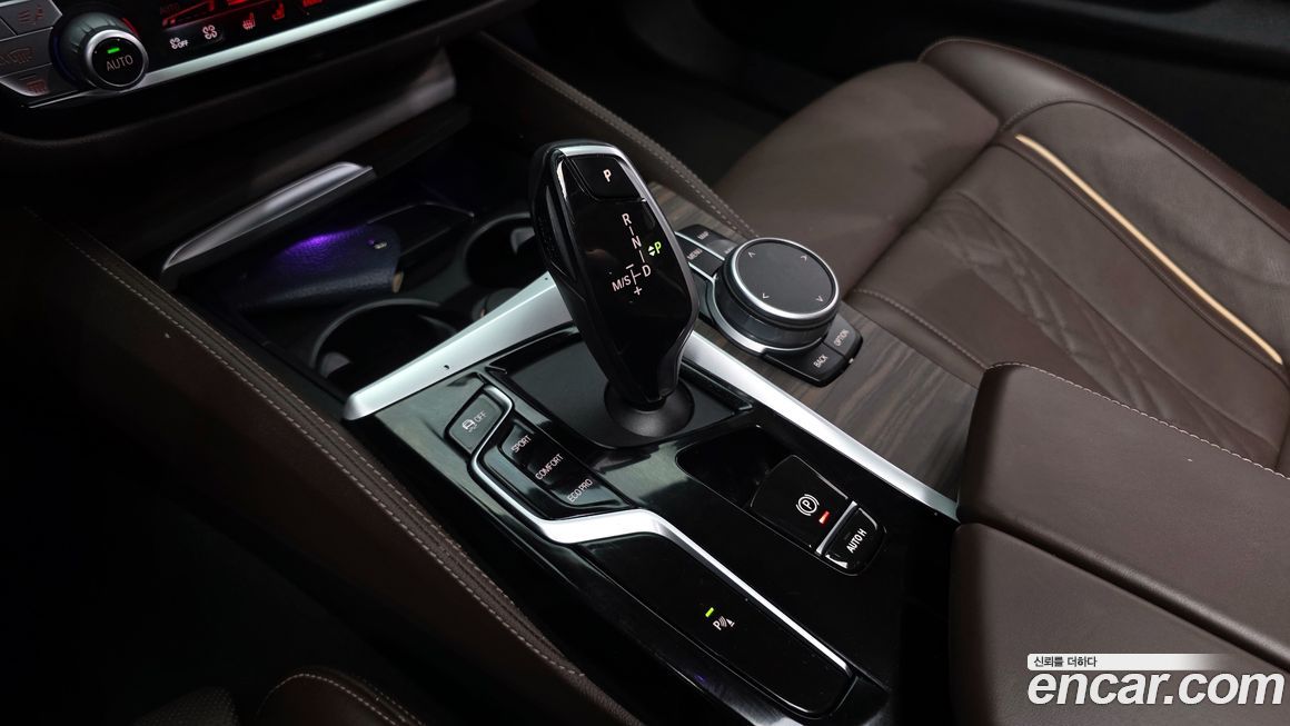 BMW 5-Series 2022