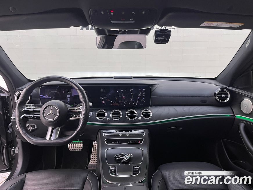 Mercedes-Benz E-Class 2022