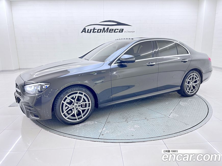Mercedes-Benz E-Class 2022