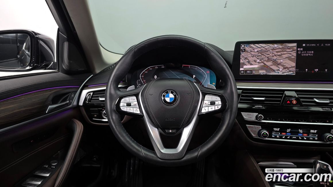 BMW 5-Series 2022
