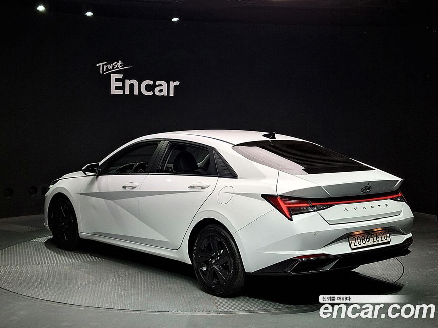Hyundai AVANTE 2021