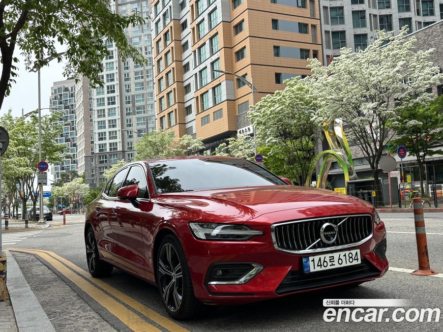 Volvo S60 2021