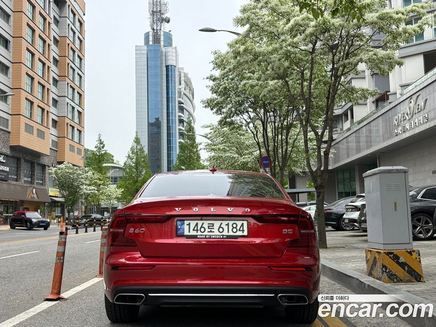 Volvo S60 2021