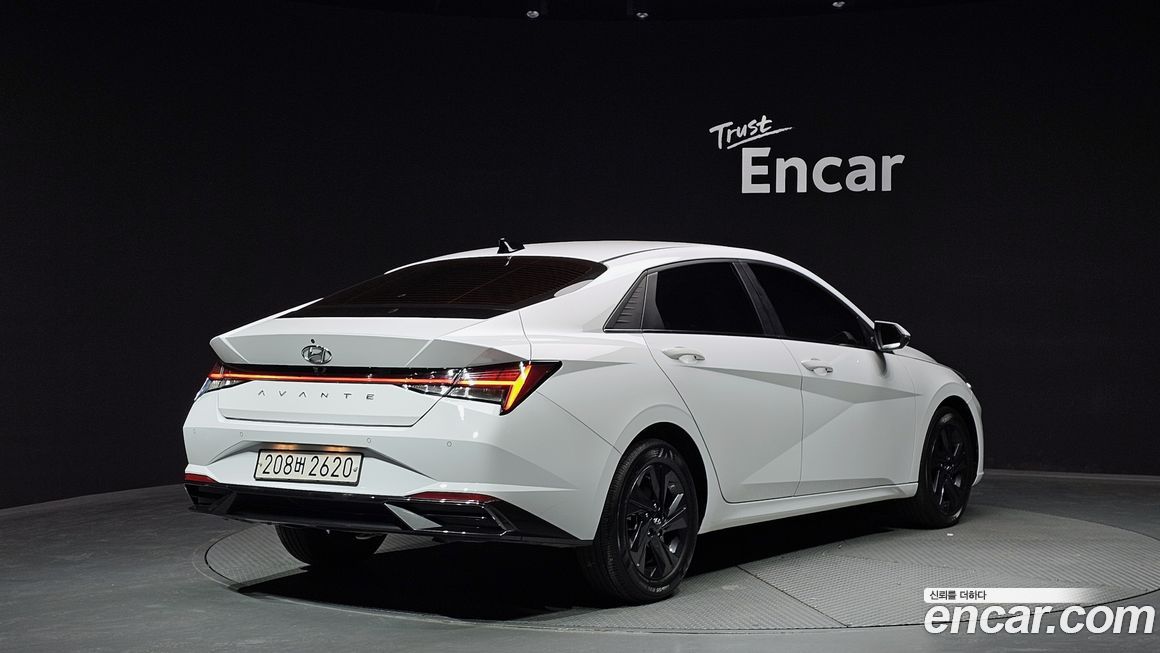 Hyundai AVANTE 2021