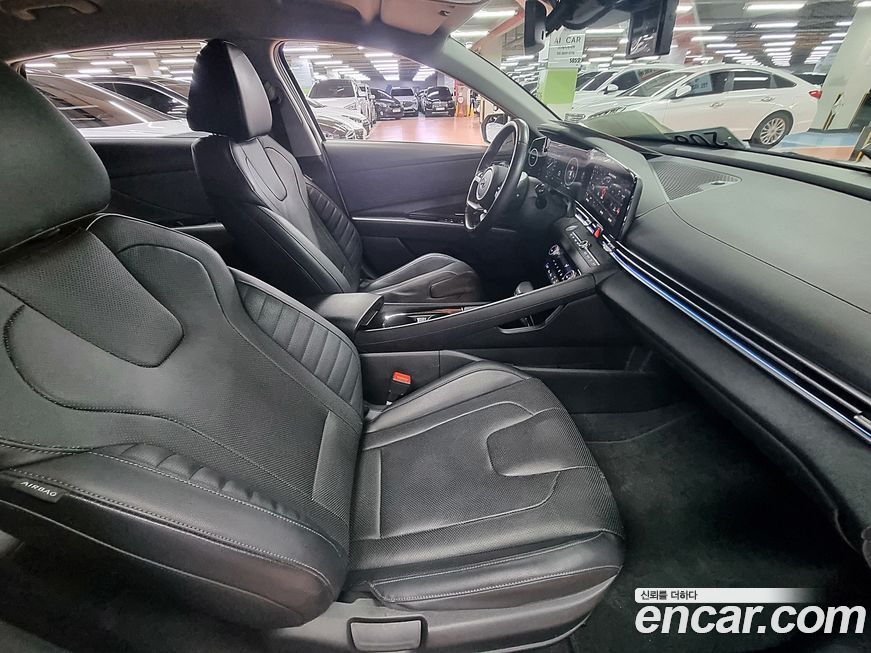Hyundai AVANTE 2021