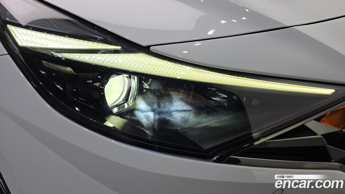 Hyundai AVANTE 2021