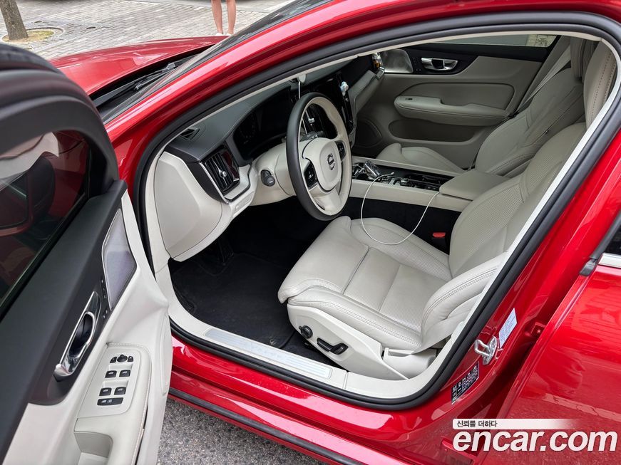 Volvo S60 2021