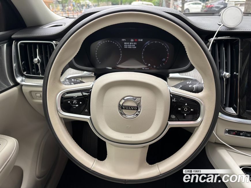 Volvo S60 2021