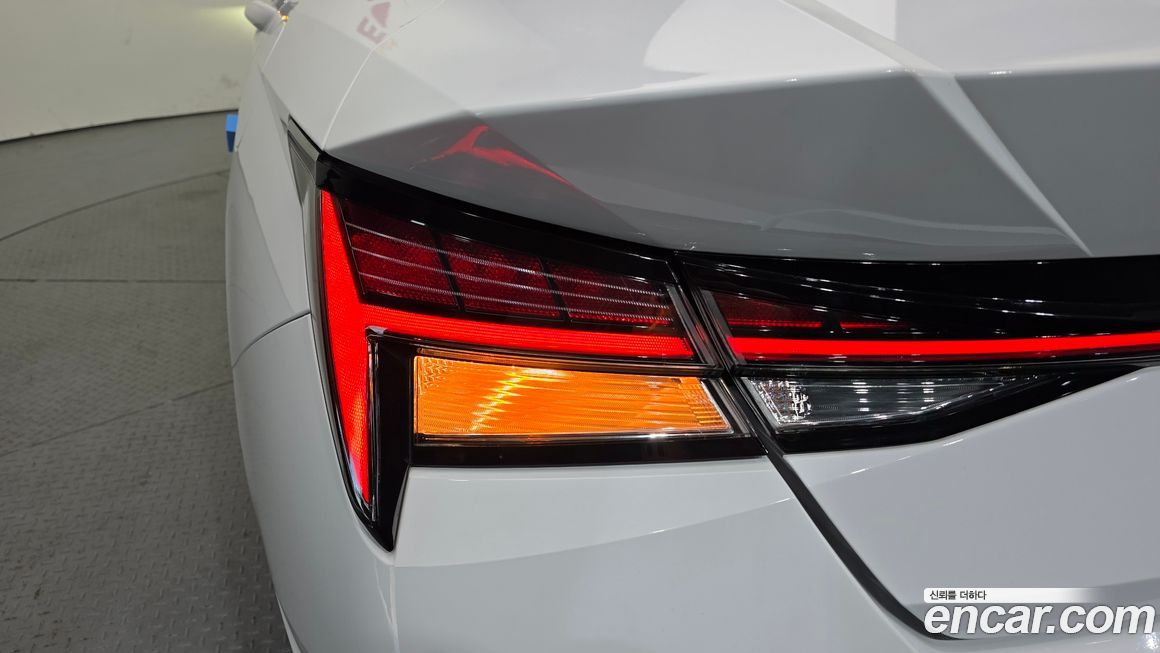 Hyundai AVANTE 2021