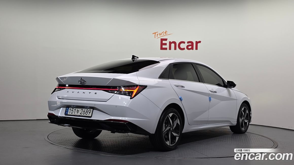 Hyundai AVANTE 2021