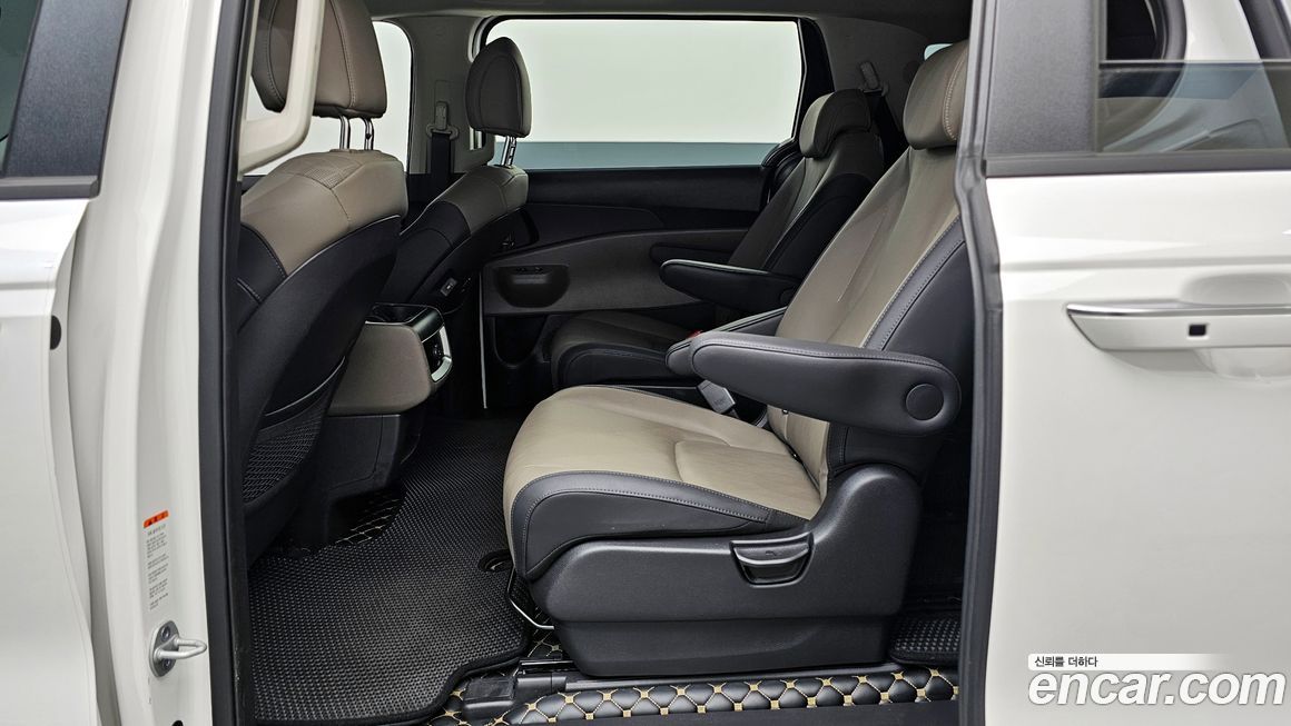 Kia Canival 2025