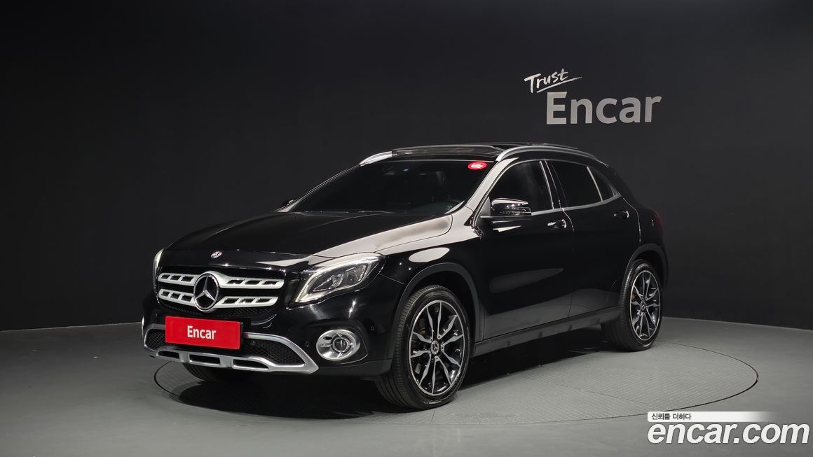 Mercedes-Benz GLA-Class 2019